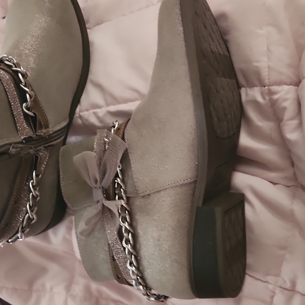 Size 6 brand new never worn